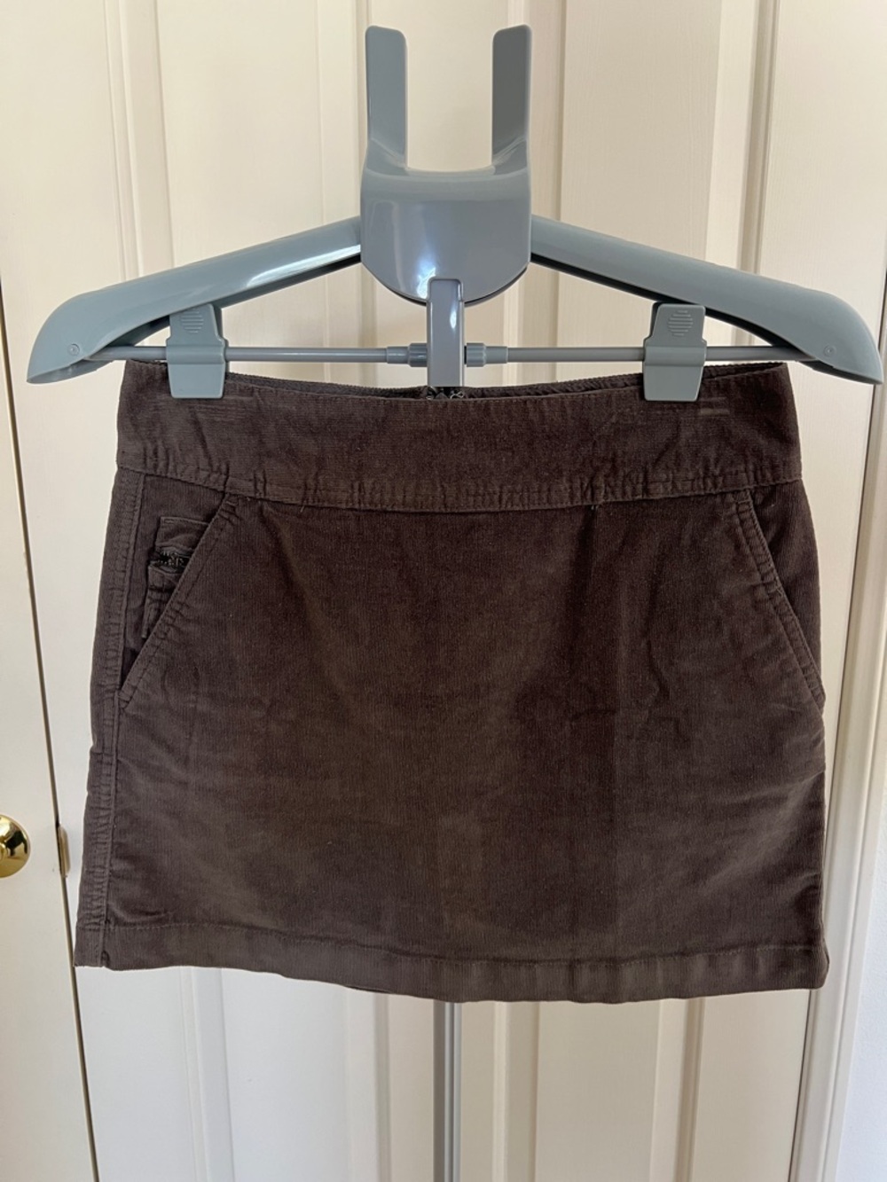Banana Republic Corduroy Charcoal Gray Mini Skirt 
Size 0